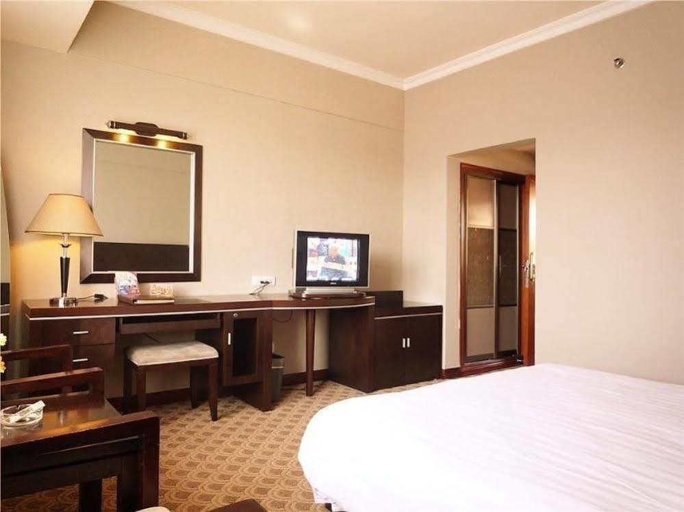 Guilin Lifeng Hotel Εξωτερικό φωτογραφία