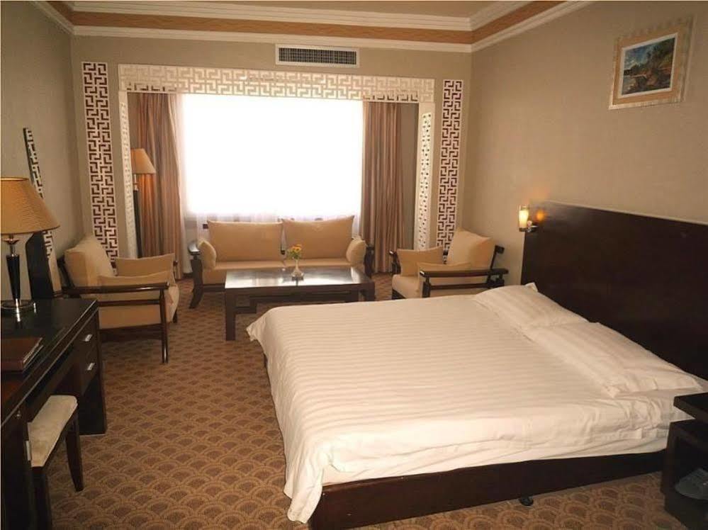 Guilin Lifeng Hotel Εξωτερικό φωτογραφία